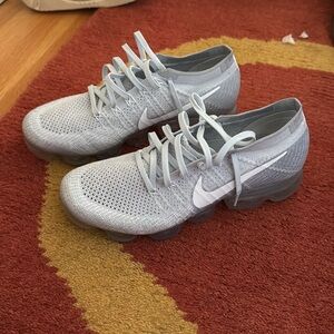 Nike Running Shoes Womens Size 9